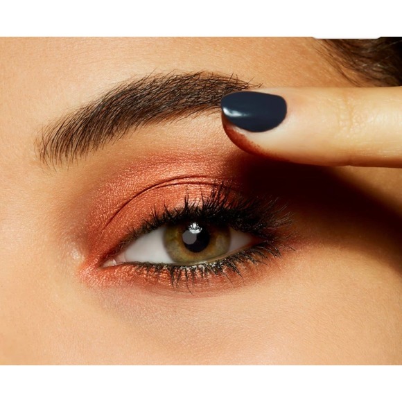 MAC Cosmetics Dazzleshow Extreme Eyshadow in Couture Copper - Picture 5 of 8